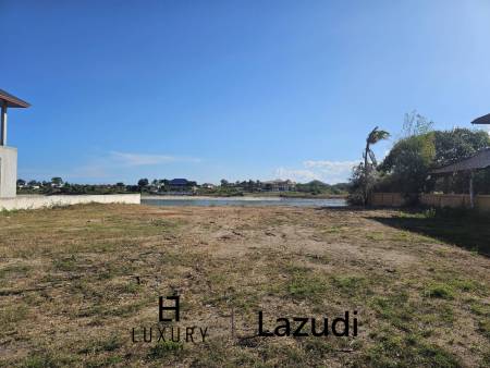 Palm Hills Golf Club and Residence: 1-2-0 Rai Grundstück am See zu verkaufen