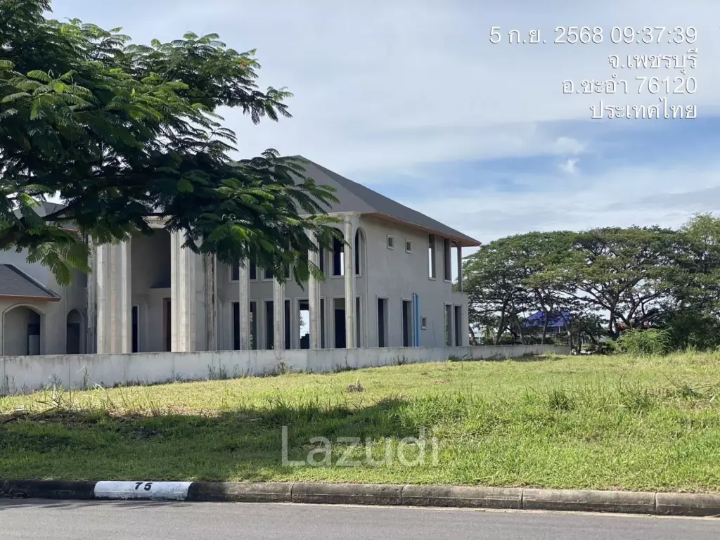 Lakefront Land For Sale: 1-2-0 Rai in Palm Hills Golf Club and Residence