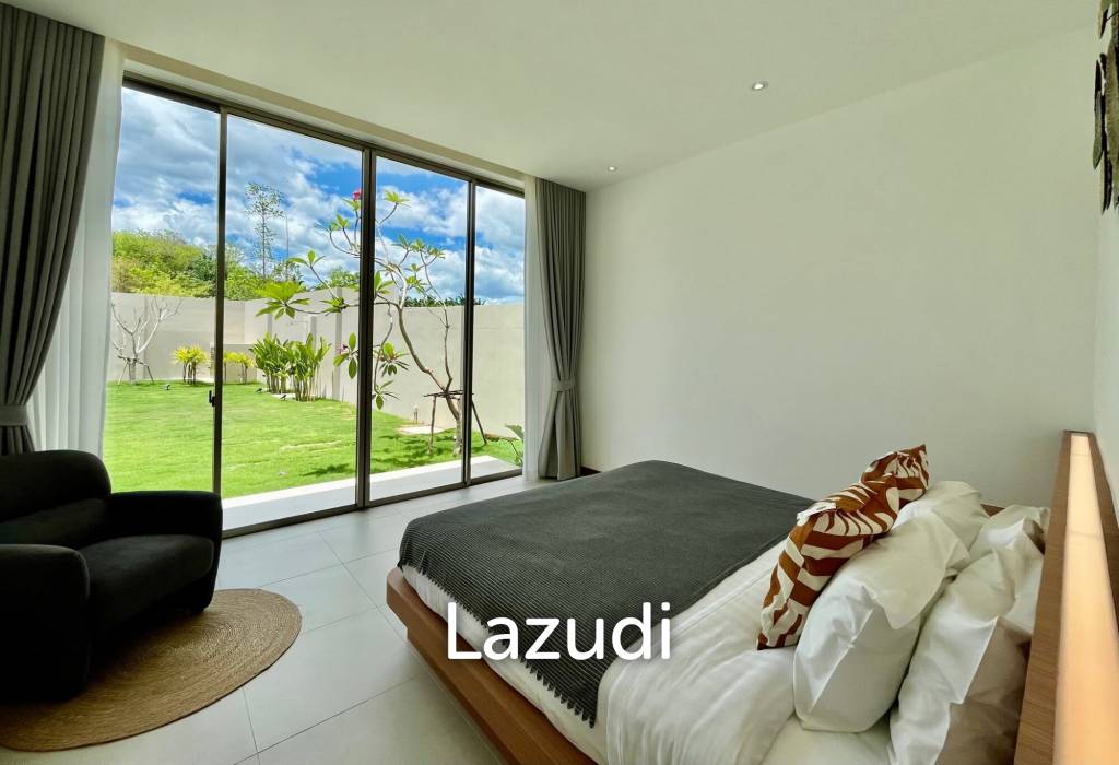 Luxury Villa with Mountain Views in Krabi