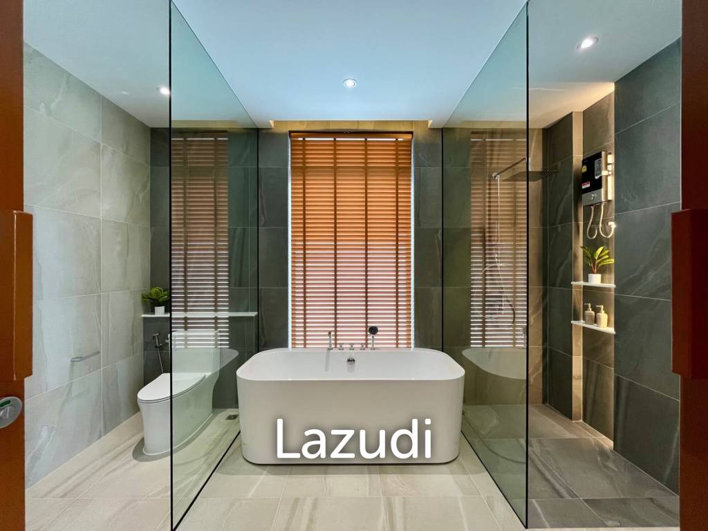 Luxury Villa with Mountain Views in Krabi
