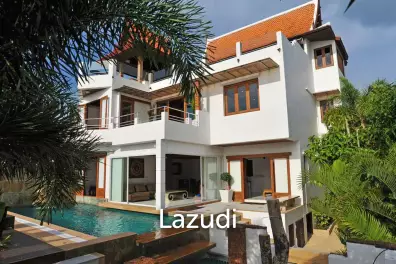 Exquisite Thai Heritage Villa With Panoramic Ocean Vistas