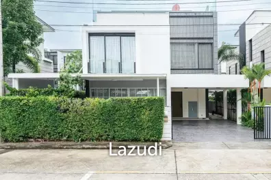 5 Bedroom Villa In Laguna Park For Rent