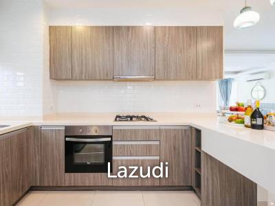 5 Bedroom Villa In Laguna Park For Rent
