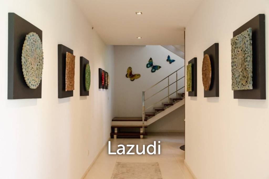 1,600 ตร.ม 6 เตียง 6 อาบน้ำ วิลล่า For ขาย