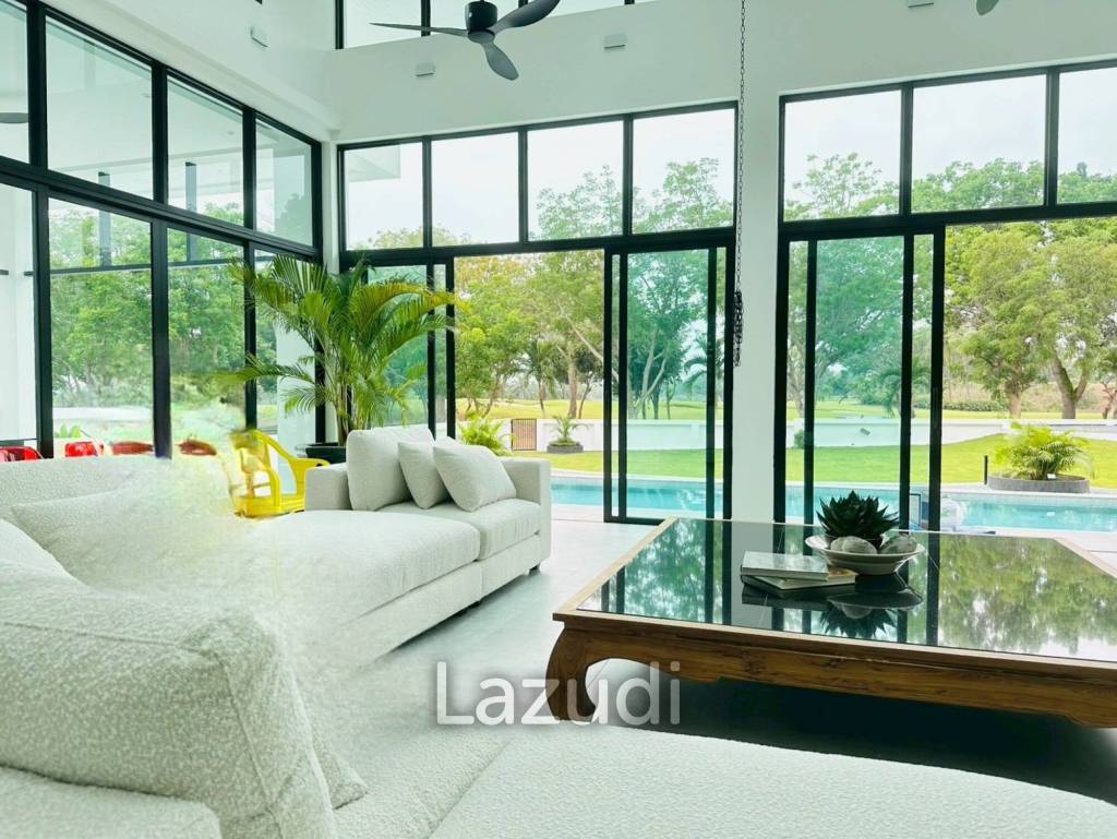 4 Beds 5 Baths 370 SQ.M. Phoenix Golf Club