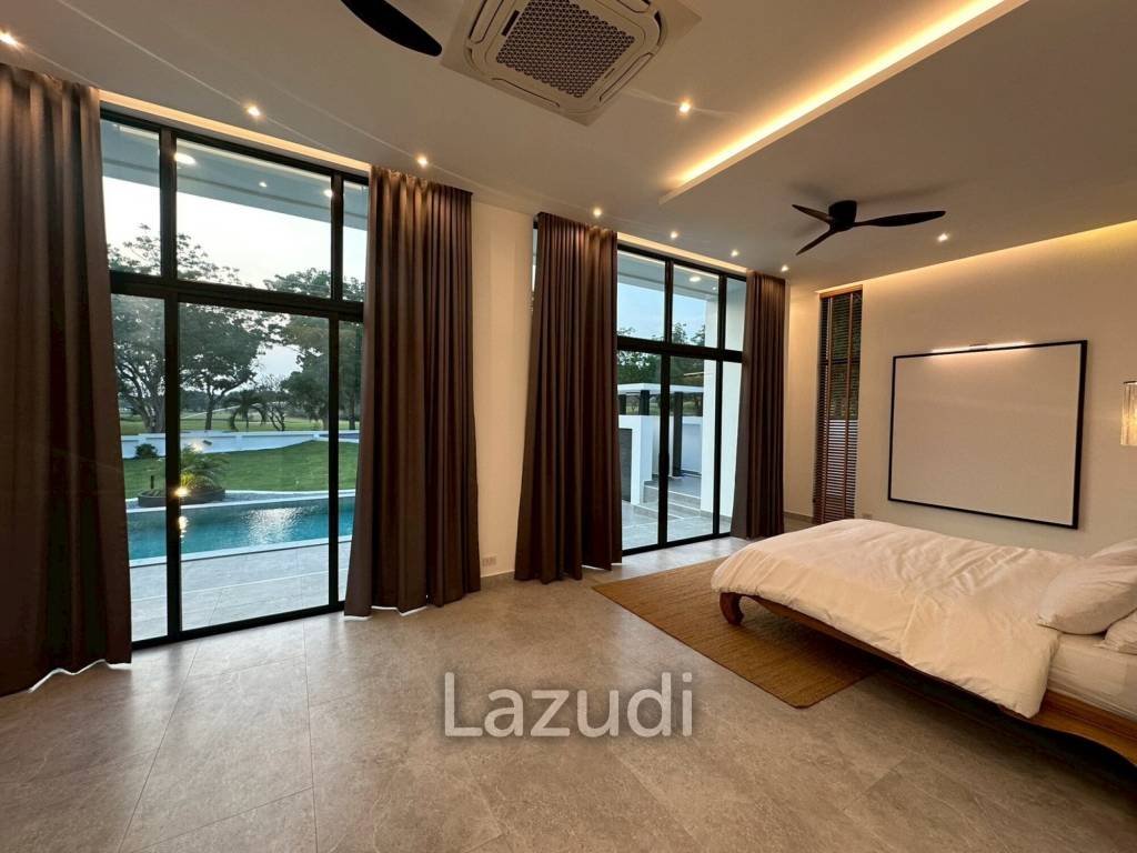 4 Beds 5 Baths 370 SQ.M. Phoenix Golf Club