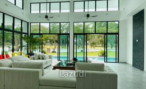 4 Beds 5 Baths 370 SQ.M. Phoenix Golf Club