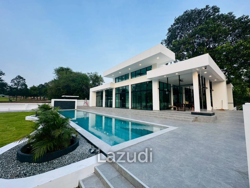 4 Beds 5 Baths 370 SQ.M. Phoenix Golf Club