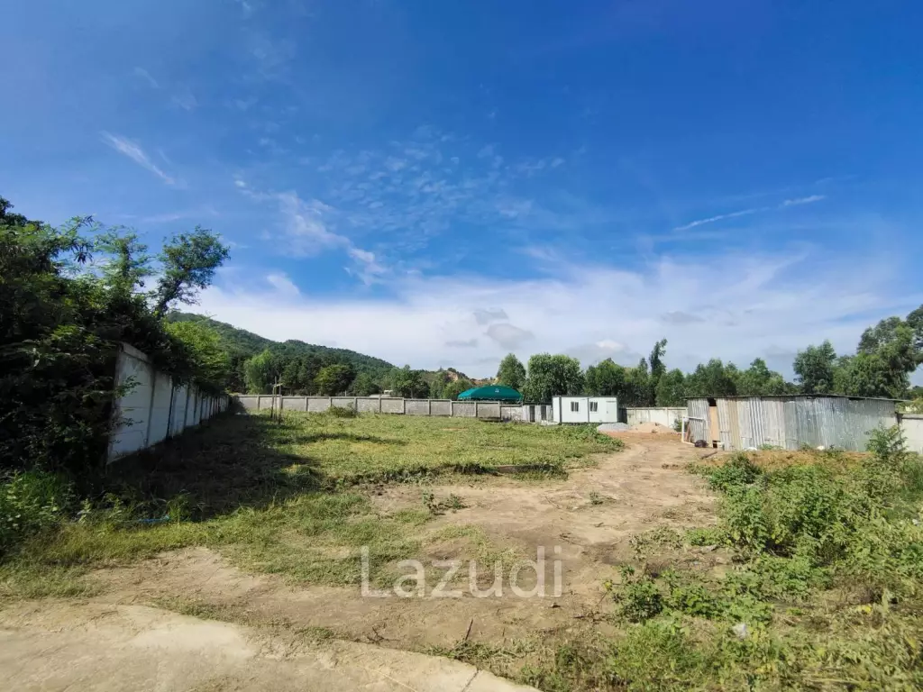 Prime Freehold 1 Rai Land for Sale in Nong Khae Hua Hin