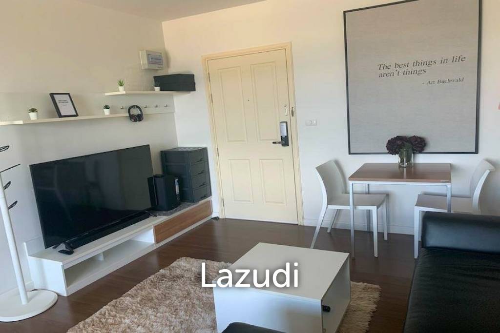 Immaculately presented studio condominium