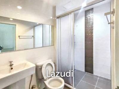 1 Bedroom 1 Bathroom 32 SQ.M Aspire Sukhumvit 48