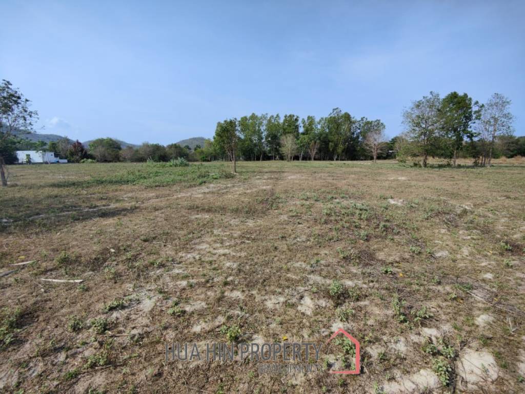 Luxury Freehold 9-1-30 Rai Land for Development Close to Black Mountain Golf in Hua Hin