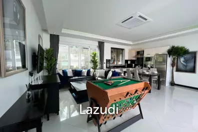 3 Beds 3 Baths 410 SQ.M. Palm Oasis Villa Pattaya