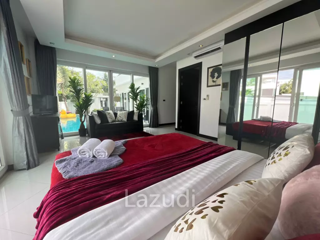 3 Beds 3 Baths 410 SQ.M. Palm Oasis Villa Pattaya