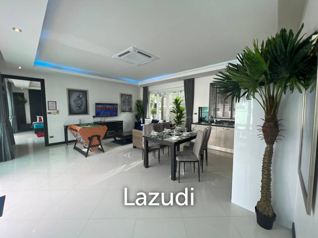 3 Beds 3 Baths 410 SQ.M. Palm Oasis Villa Pattaya