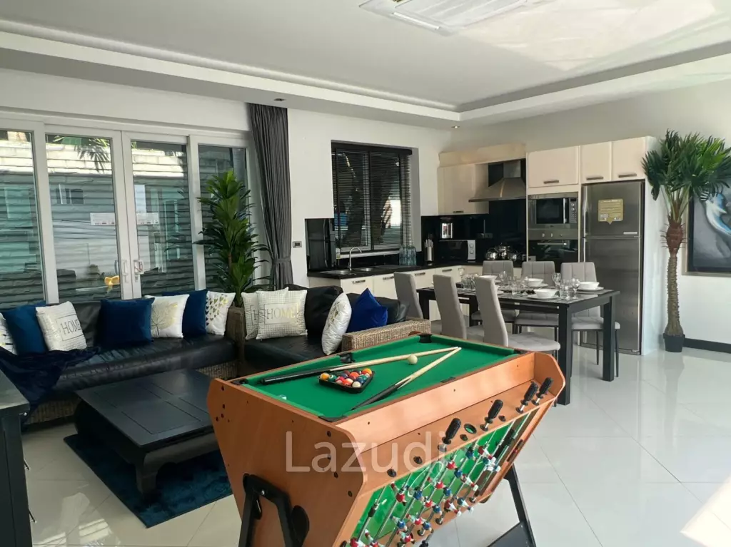 3 Beds 3 Baths 410 SQ.M. Palm Oasis Villa Pattaya