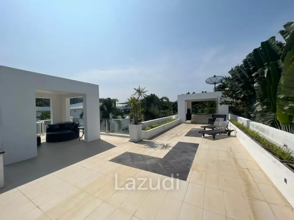 3 Beds 3 Baths 410 SQ.M. Palm Oasis Villa Pattaya