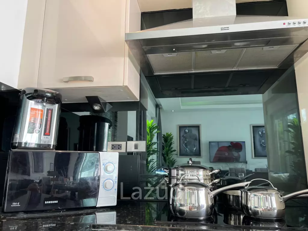 3 Beds 3 Baths 410 SQ.M. Palm Oasis Villa Pattaya