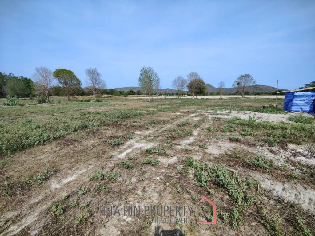 1 Rai Prime Land For Home Building Plot Near Black Mountain Golf