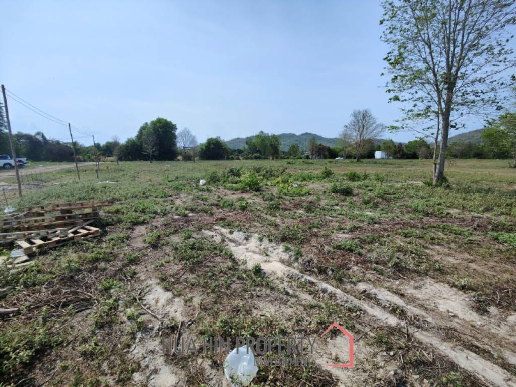 1 Rai Prime Land For Home Building Plot Near Black Mountain Golf