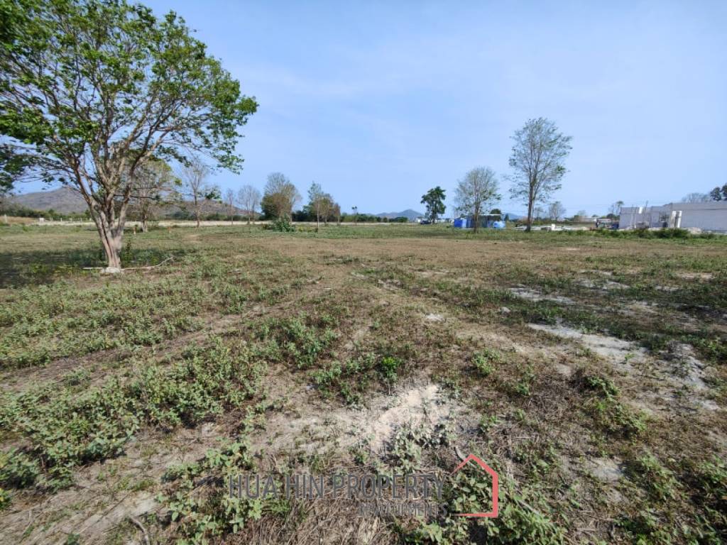 1 Rai Prime Land For Home Building Plot Near Black Mountain Golf