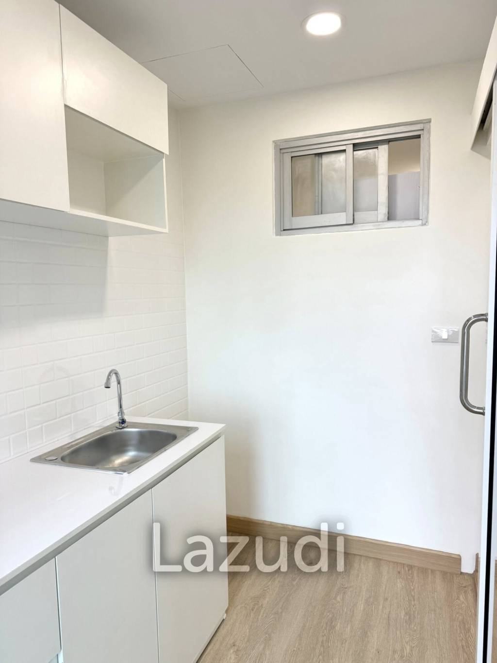 1 Bedrooms 1 Bathrooms 30.42 SQ.M The leaf