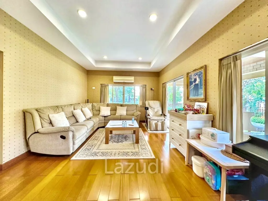 5 Bed 7 Bath Detached Home in Grand Canal Prachachean