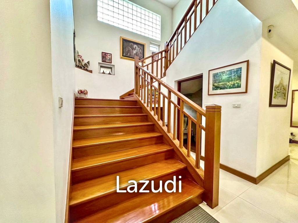 5 Bed 7 Bath Detached Home in Grand Canal Prachachean