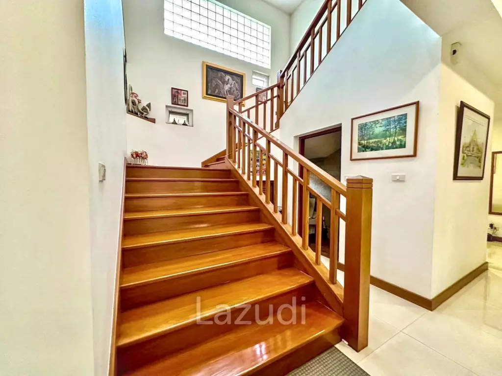 5 Bed 7 Bath Detached Home in Grand Canal Prachachean