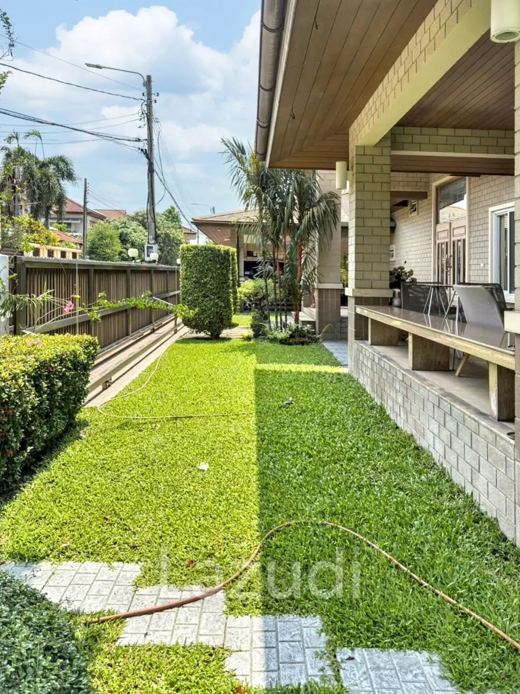 5 Bed 7 Bath Detached Home in Grand Canal Prachachean