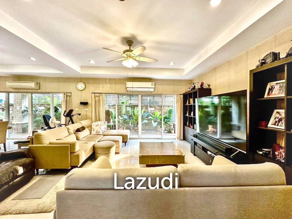 5 Bed 7 Bath Detached Home in Grand Canal Prachachean