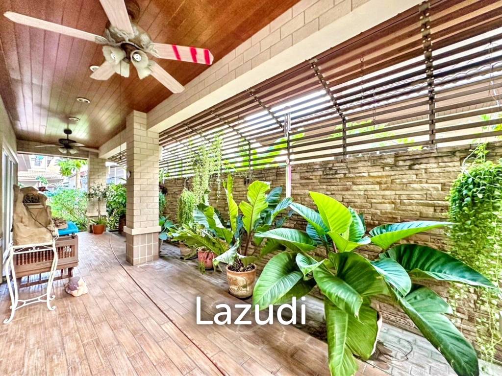 5 Bed 7 Bath Detached Home in Grand Canal Prachachean
