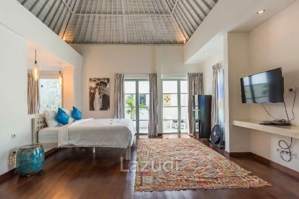 Rental Income generator Walking distance to the beach