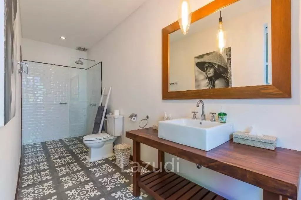 Rental Income generator Walking distance to the beach