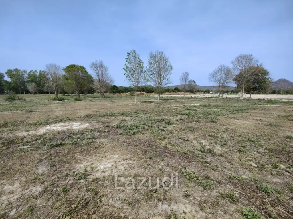 Prime Land 2 Rai For Home Building Plot Near Black Mountain Golf