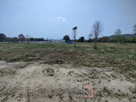 Prime Land 2 Rai For Home Building Plot Near Black Mountain Golf