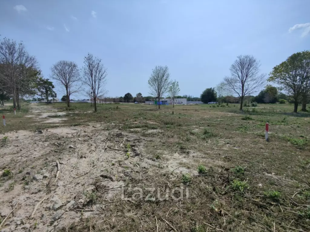 Prime Land 2 Rai For Home Building Plot Near Black Mountain Golf