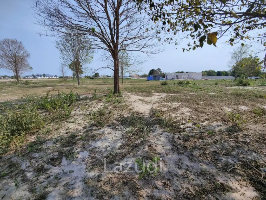 Prime Land 2 Rai For Home Building Plot Near Black Mountain Golf