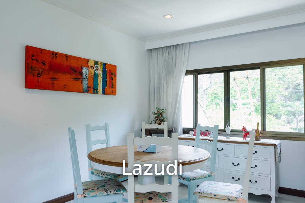 PALM HILLS CONDO : Great 3 Bed condo on the golf course