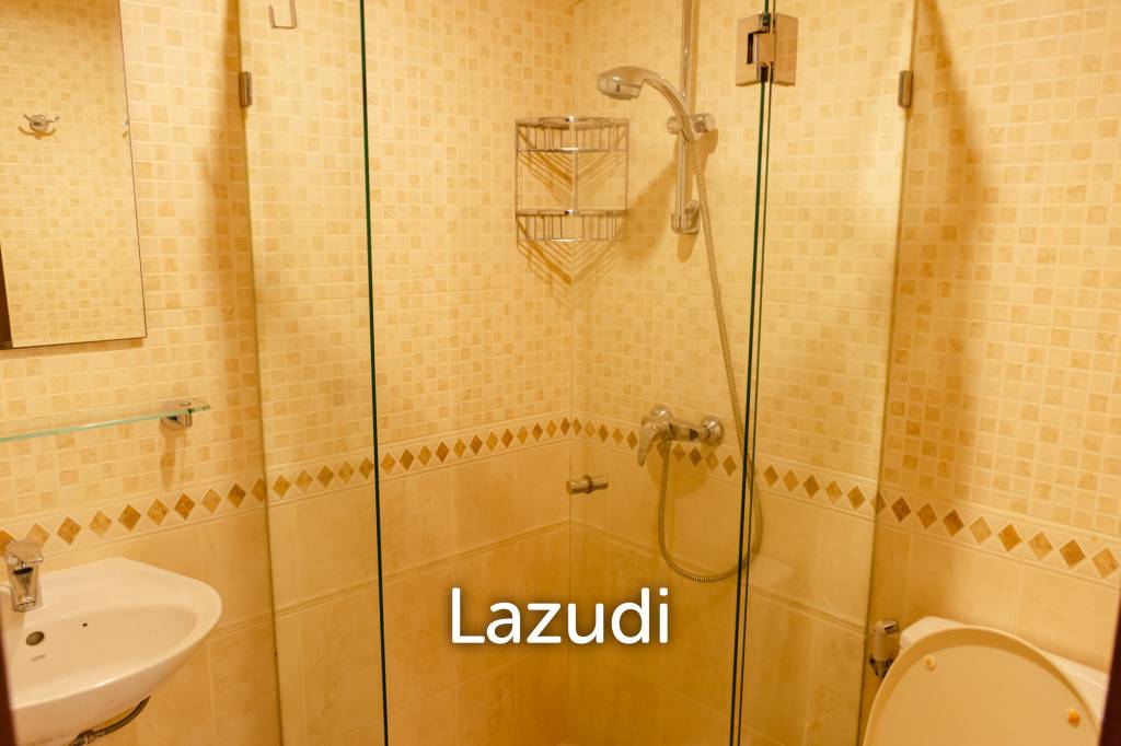 PALM HILLS CONDO : Great 3 Bed condo on the golf course