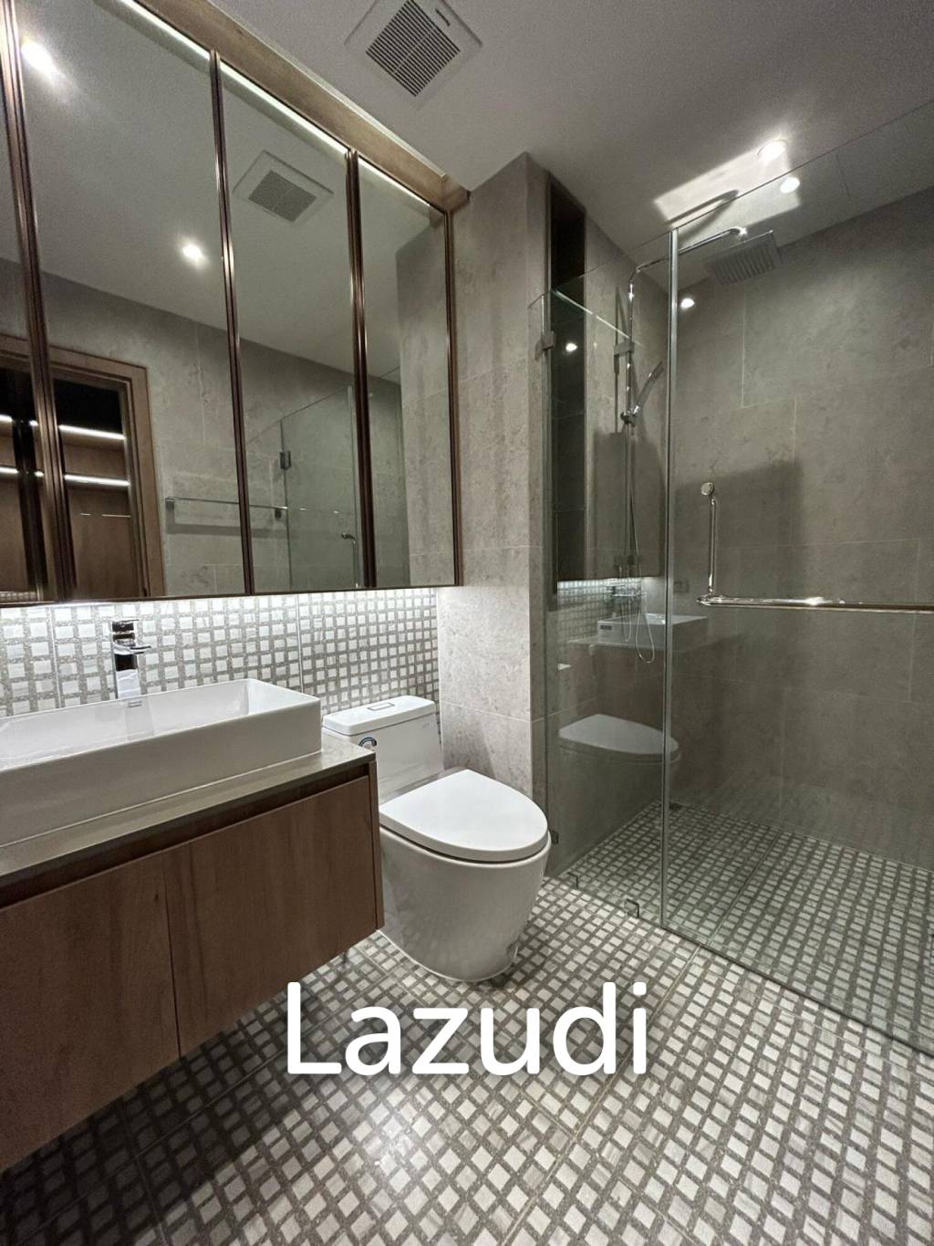 1 Bedroom 40 SQ.M Bellevue Beachfront For Sale