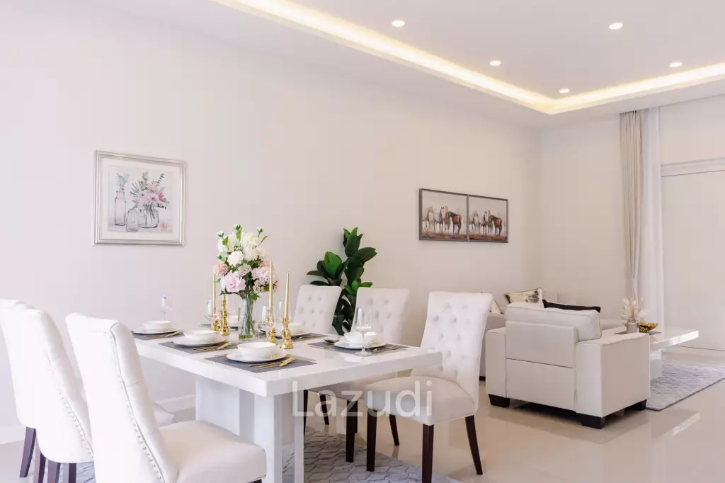3 Bed 4 Bath 264.7 SQ.M Woodlands Residence