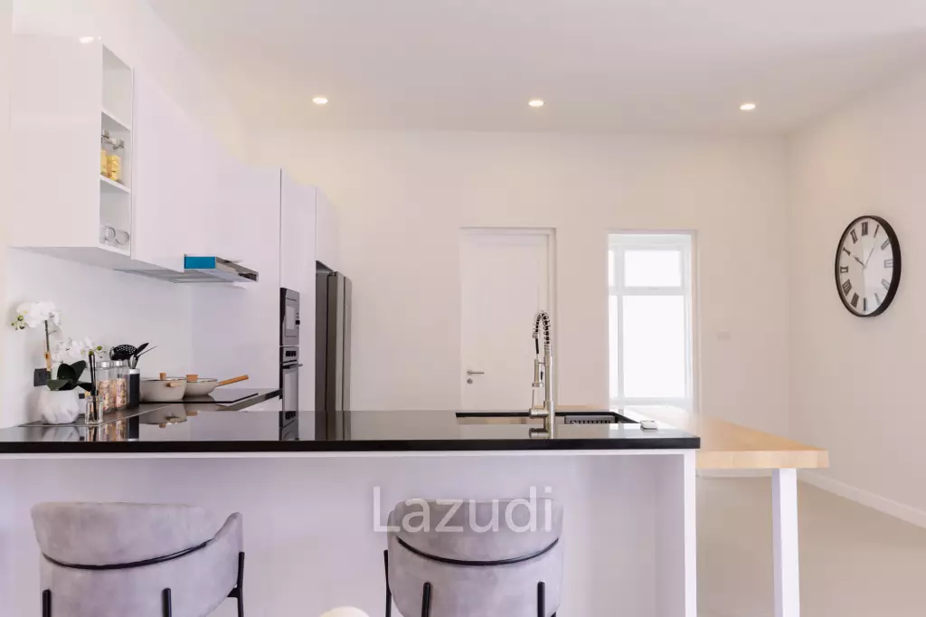 3 Bed 4 Bath 264.7 SQ.M Woodlands Residence