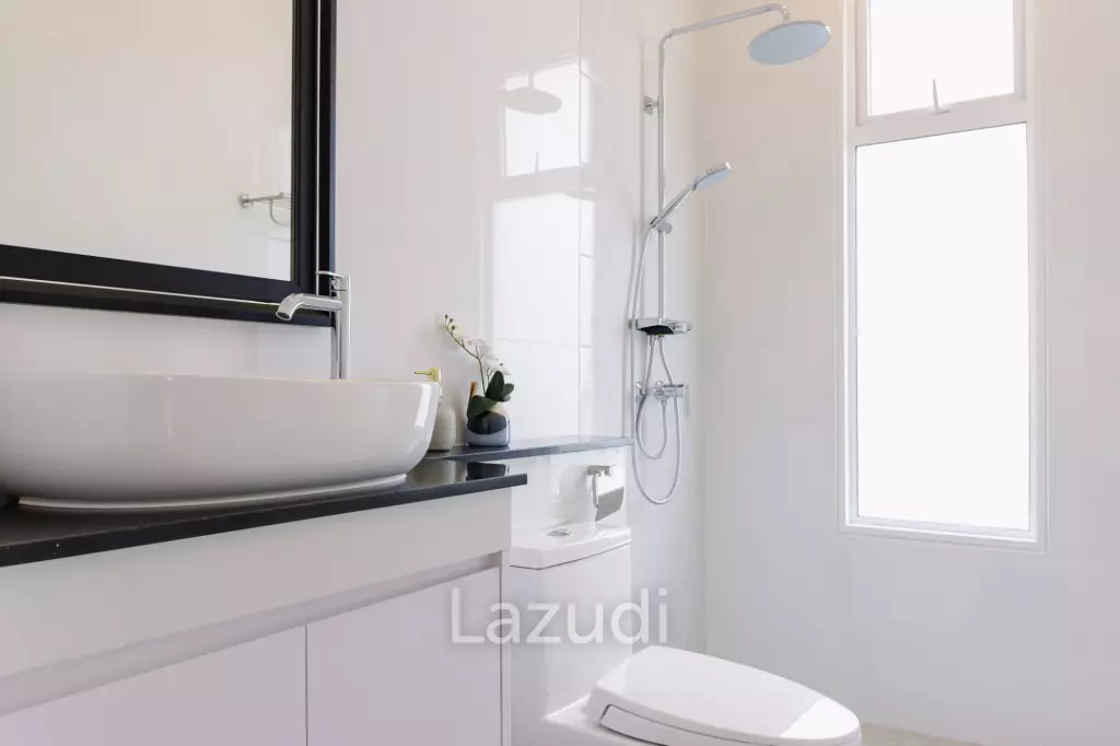 3 Bed 4 Bath 264.7 SQ.M Woodlands Residence