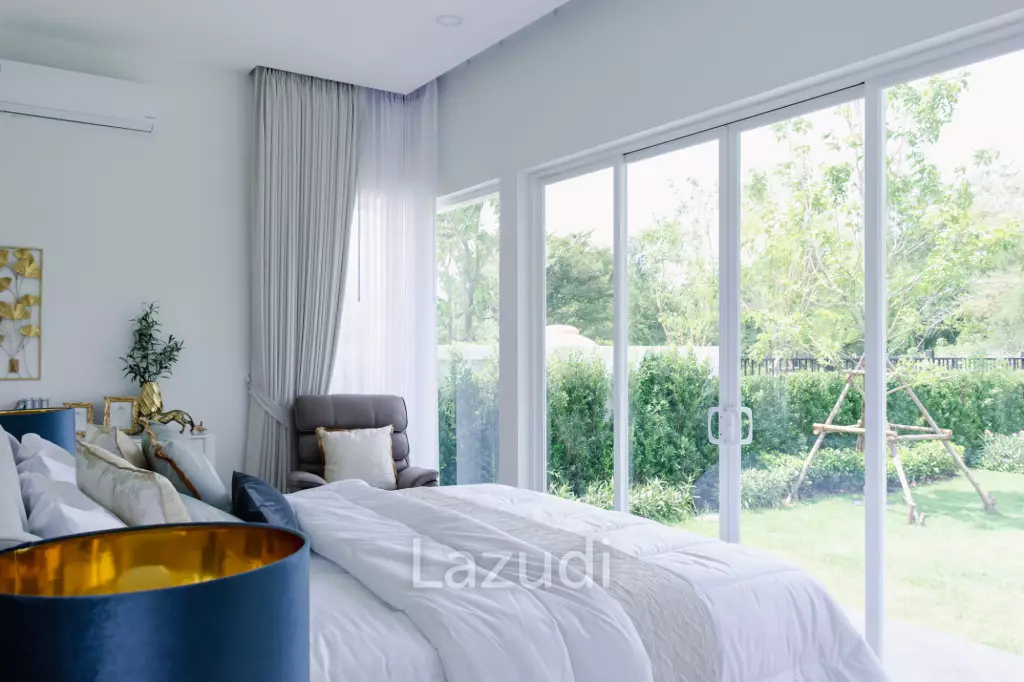 3 Bed 4 Bath 264.7 SQ.M Woodlands Residence
