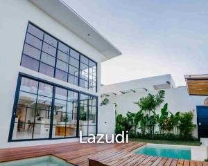 RUSTIC HARMONY MEETS COASTAL COMFORT IN BALANGAN