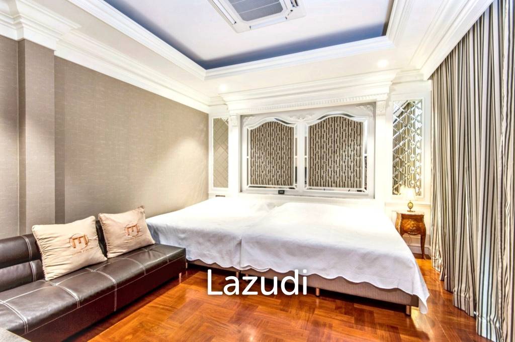 5 Bed 6 Bath Luxury Mansion in Central Bangkok – 517 SQ.W. of Land, Pool, Office Buildin in Din Daeng District