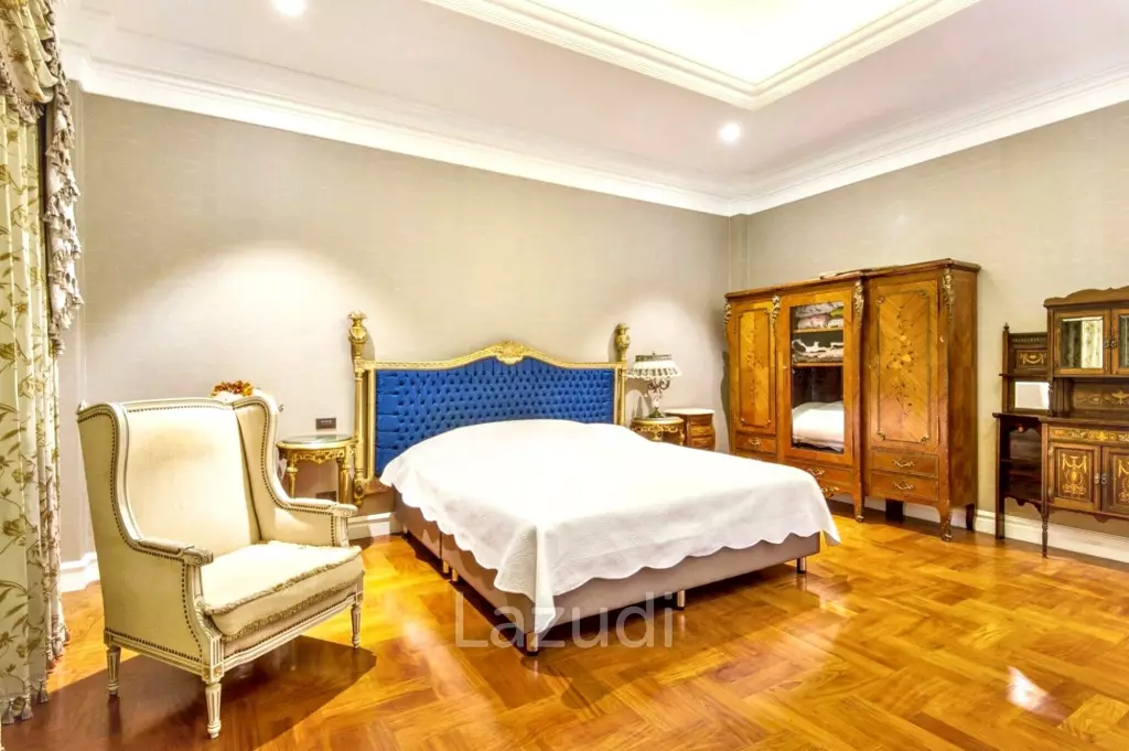 5 Bed 6 Bath Luxury Mansion in Central Bangkok – 517 SQ.W. of Land, Pool, Office Buildin in Din Daeng District