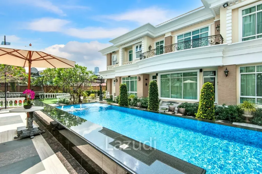 5 Bed 6 Bath Luxury Mansion in Central Bangkok – 517 SQ.W. of Land, Pool, Office Buildin in Din Daeng District
