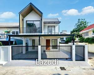 3 Beds 3 Baths 180 SQ.M House For Sale in Bangchak
